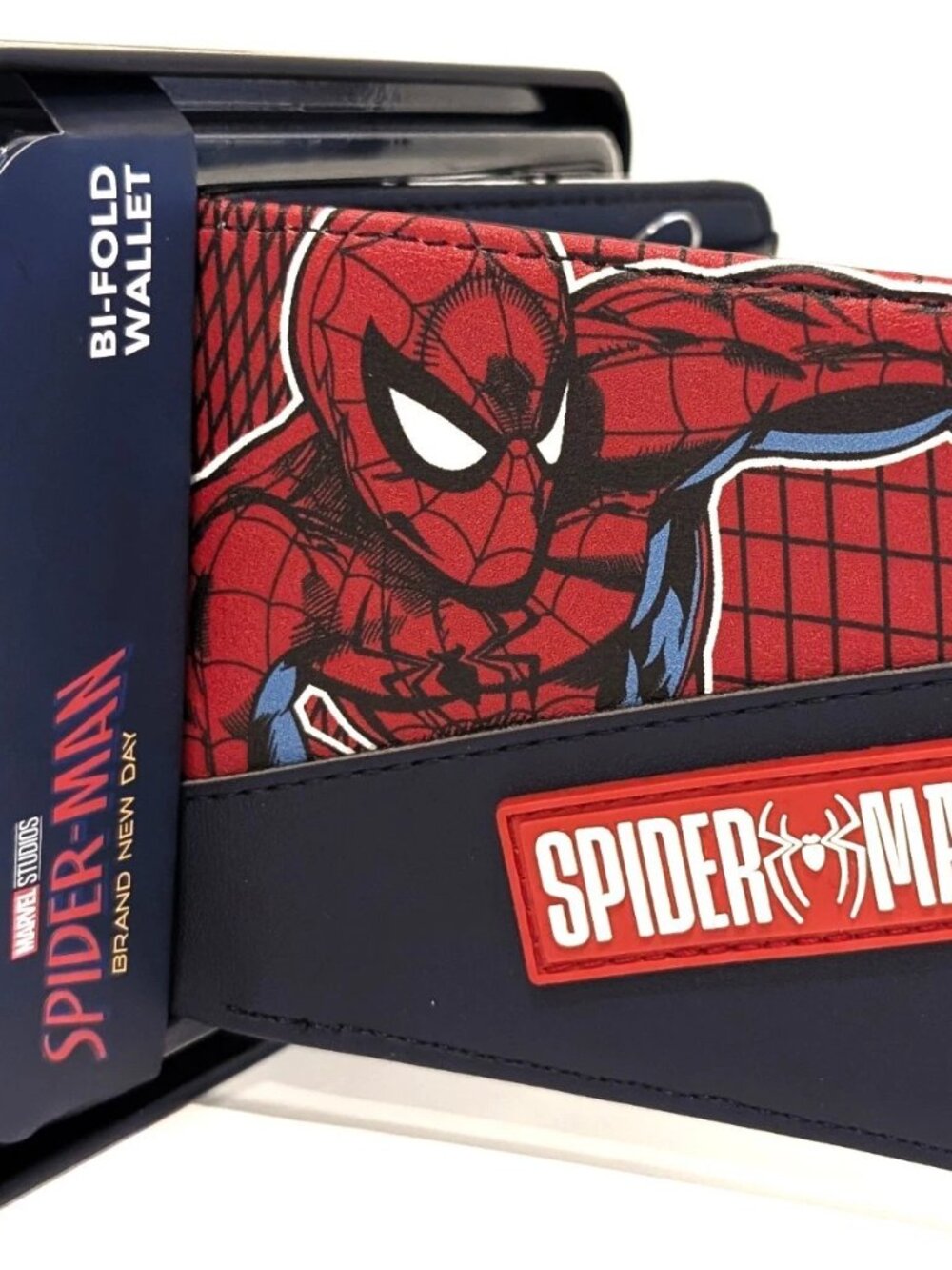 Marvel Studios Spider-Man Brand New Day Bifold Wallet Metal Tin Gift Box NWT
